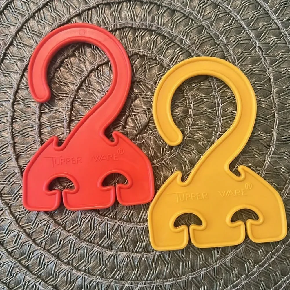 Vintage Tupperware set Apple slicer 2 hooks stickers key holder labels EVC